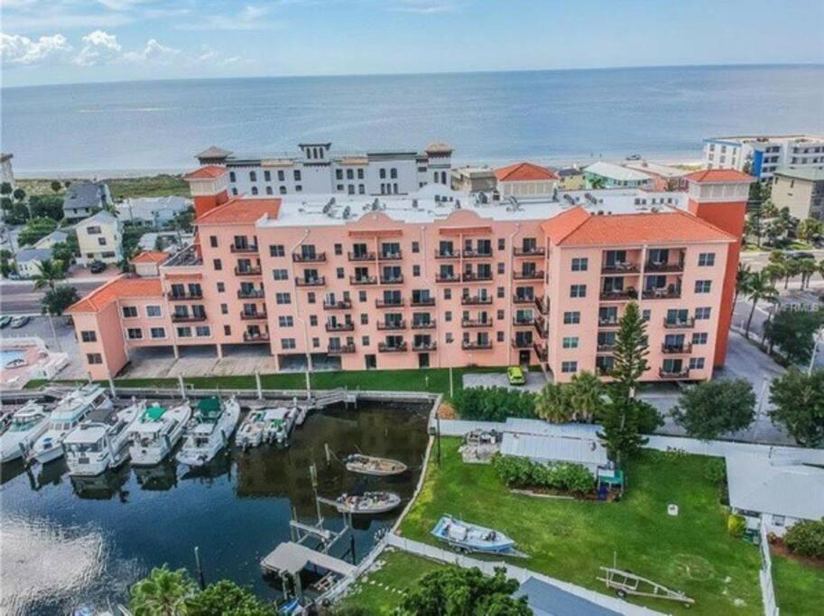 Gulf Coast Gold Private Condo - 2Bed, 2Bath, Sleep 6, Across Street From Beach, Balcony Views Of Sunsets, Beach & Gulf, Pool, Gym St. Pete Beach Eksteriør bilde