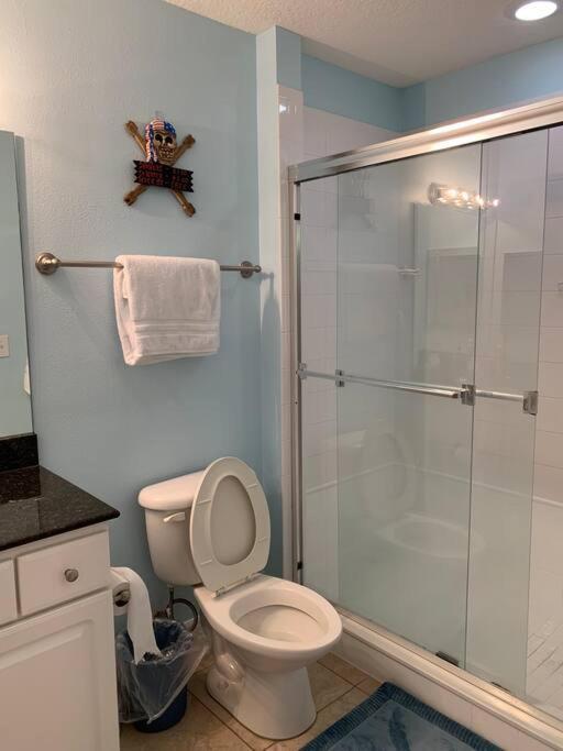 Gulf Coast Gold Private Condo - 2Bed, 2Bath, Sleep 6, Across Street From Beach, Balcony Views Of Sunsets, Beach & Gulf, Pool, Gym St. Pete Beach Eksteriør bilde