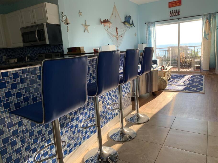 Gulf Coast Gold Private Condo - 2Bed, 2Bath, Sleep 6, Across Street From Beach, Balcony Views Of Sunsets, Beach & Gulf, Pool, Gym St. Pete Beach Eksteriør bilde