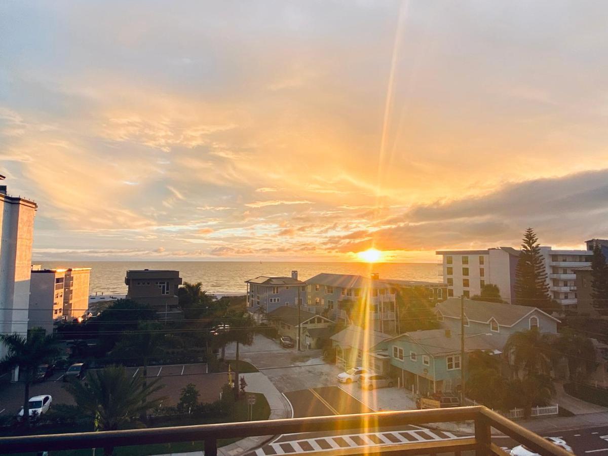 Gulf Coast Gold Private Condo - 2Bed, 2Bath, Sleep 6, Across Street From Beach, Balcony Views Of Sunsets, Beach & Gulf, Pool, Gym St. Pete Beach Eksteriør bilde